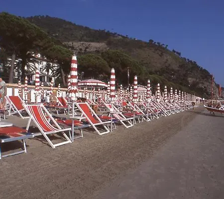 Adler Hotel Alassio
